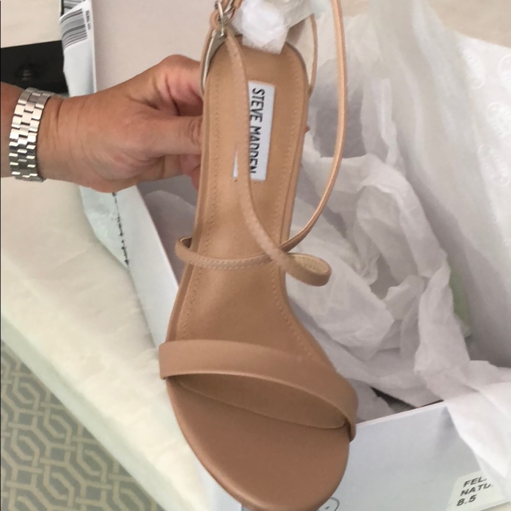 NWT Steve Madden Feliz Dress Sandal